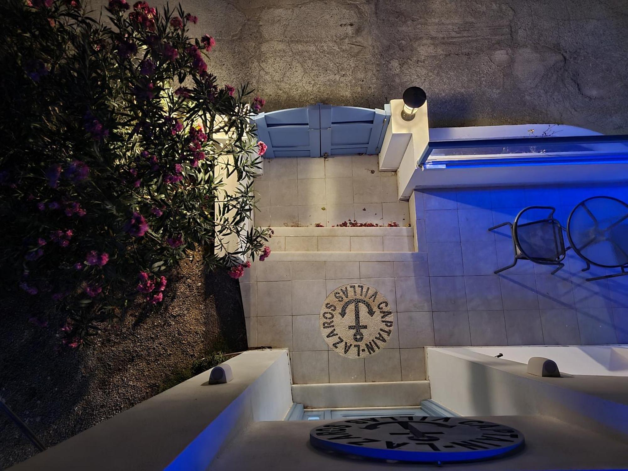 Located By The Sea One Beachfront Private Captain Lazaros Pool Villa With Loft In 750Sqm Spacious Private Plot-Jacuzzi-Sunrelax-Furnished Terace-Gazebo-Private Parking,Sleep 3 Adults And 2 Children, Just Steps From The Black Beach-Seaview Перисса Экстерьер фото