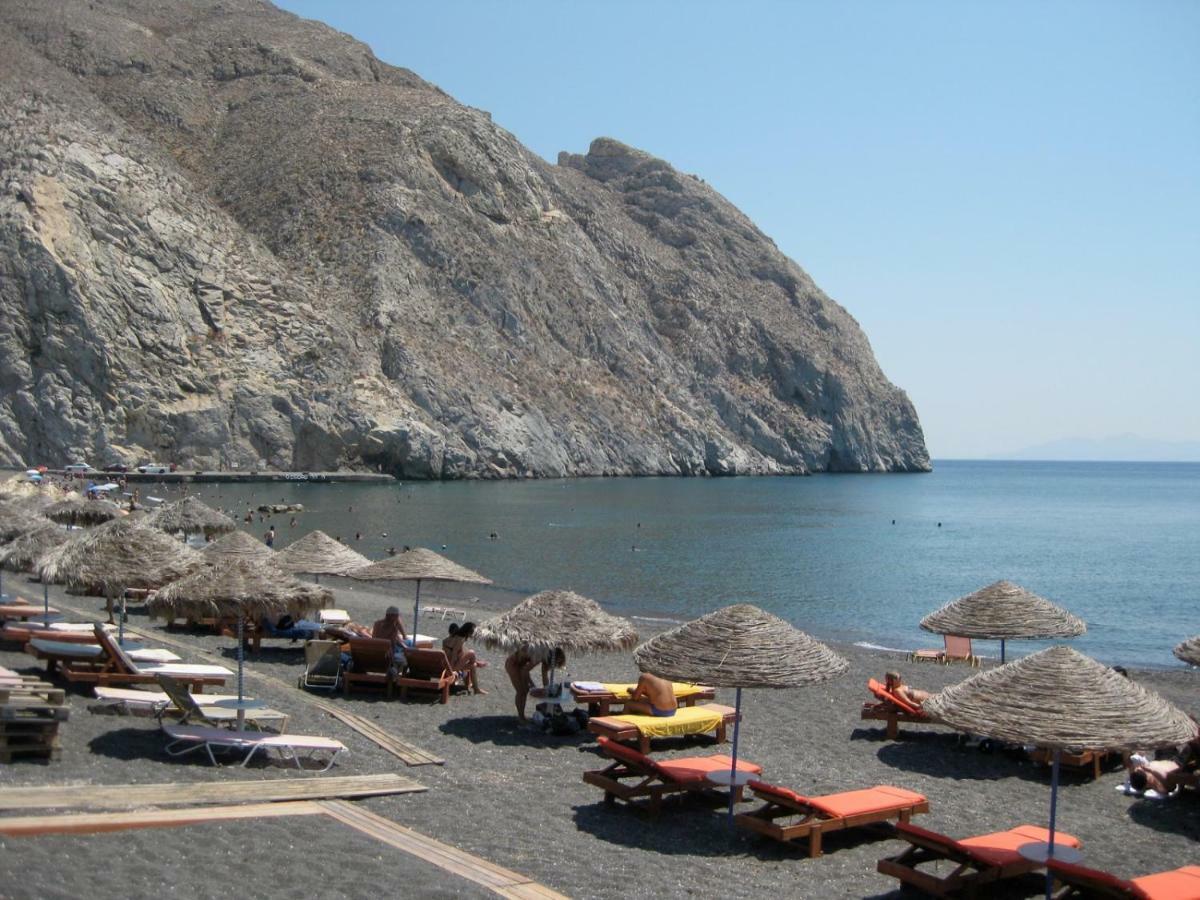 Located By The Sea One Beachfront Private Captain Lazaros Pool Villa With Loft In 750Sqm Spacious Private Plot-Jacuzzi-Sunrelax-Furnished Terace-Gazebo-Private Parking,Sleep 3 Adults And 2 Children, Just Steps From The Black Beach-Seaview Перисса Экстерьер фото