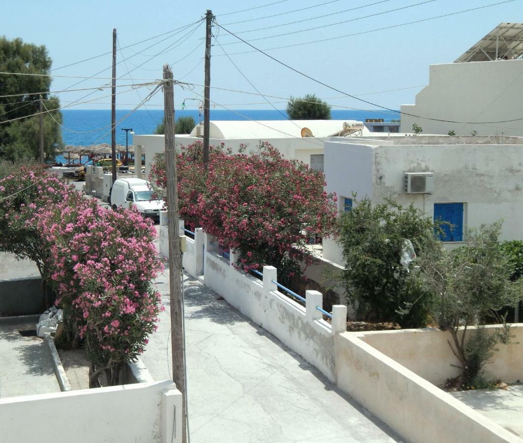 Located By The Sea One Beachfront Private Captain Lazaros Pool Villa With Loft In 750Sqm Spacious Private Plot-Jacuzzi-Sunrelax-Furnished Terace-Gazebo-Private Parking,Sleep 3 Adults And 2 Children, Just Steps From The Black Beach-Seaview Перисса Экстерьер фото